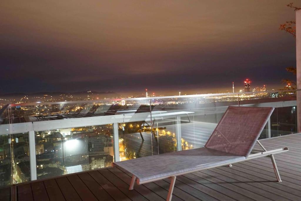 The High-Rise Condo With Pool Wenen Buitenkant foto